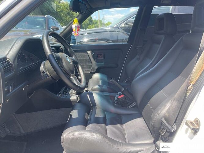 BMW 320 29 bmw 320 1985