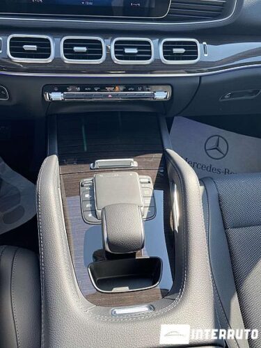 Mercedes GLE 300d 34 mercedes GLE 300d 2021