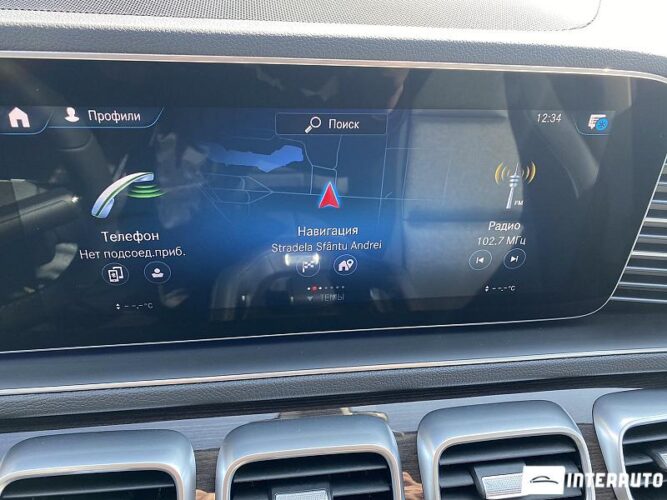 Mercedes GLE 300d 36 mercedes GLE 300d 2021