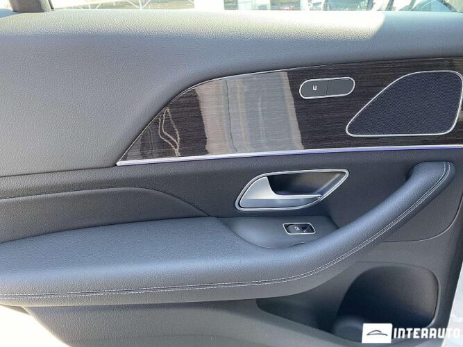Mercedes GLE 300d 39 mercedes GLE 300d 2021