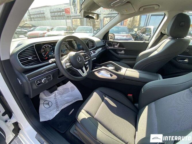 Mercedes GLE 300d 33 mercedes GLE 300d 2021