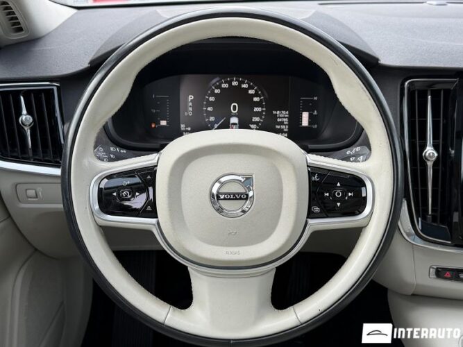 Volvo V 90 Cross Country 44 volvo V 90 Cross Country 2017