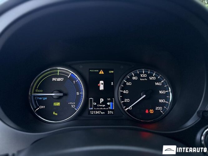 Mitsubishi Outlander 49 mitsubishi Outlander 2019