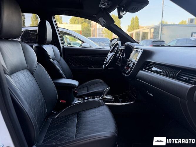 Mitsubishi Outlander 57 mitsubishi Outlander 2019