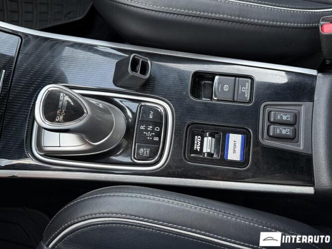 mitsubishi Outlander 2020