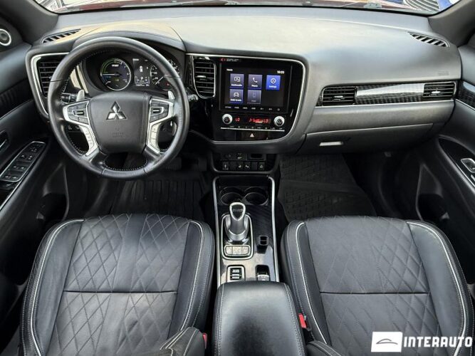 mitsubishi Outlander 2020