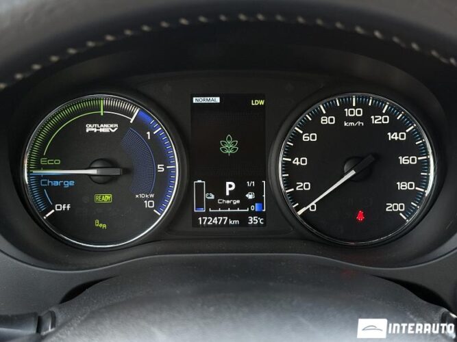 mitsubishi Outlander 2020