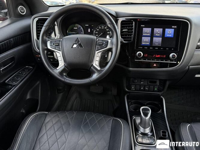 mitsubishi Outlander 2020