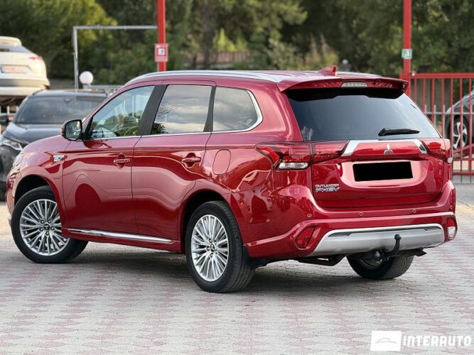 mitsubishi Outlander 2020