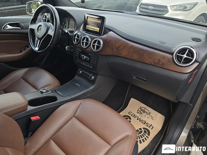 Mercedes B 180 41 mercedes B 180 2012