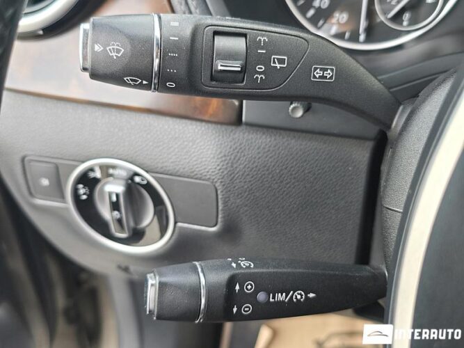 Mercedes B 180 38 mercedes B 180 2012