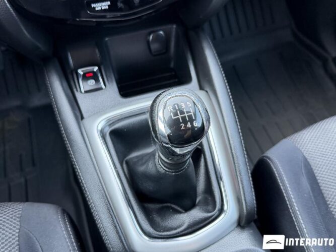 nissan Qashqai 2015