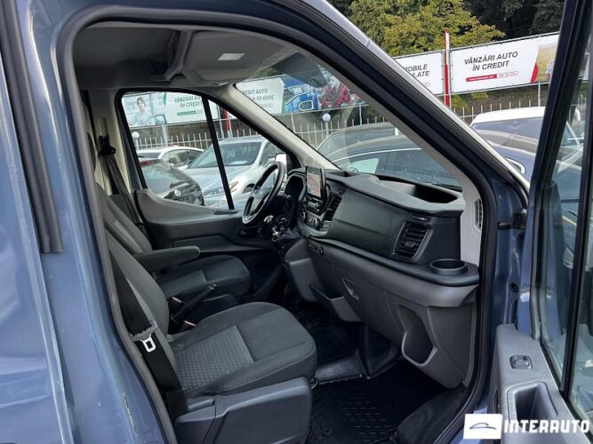 Ford Transit 33 ford Transit 2020