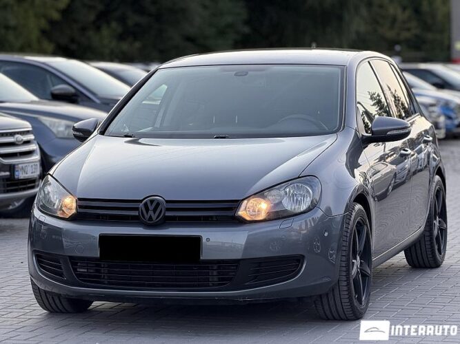 Volkswagen Golf 2009 doar la InterAuto