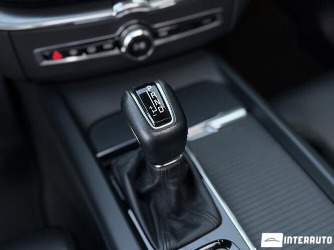 volvo XC 60 2019