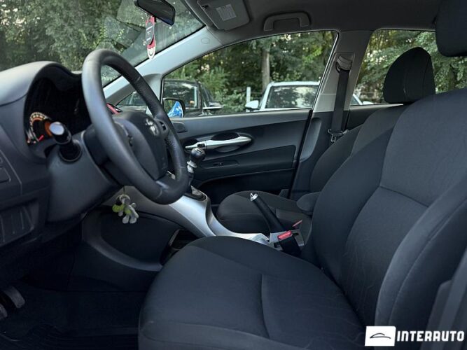 toyota Auris 2011