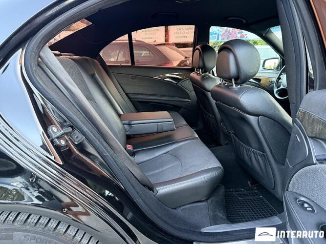 Mercedes E 220 44 mercedes E 220 2007