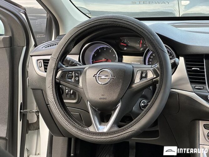 opel Astra 2017