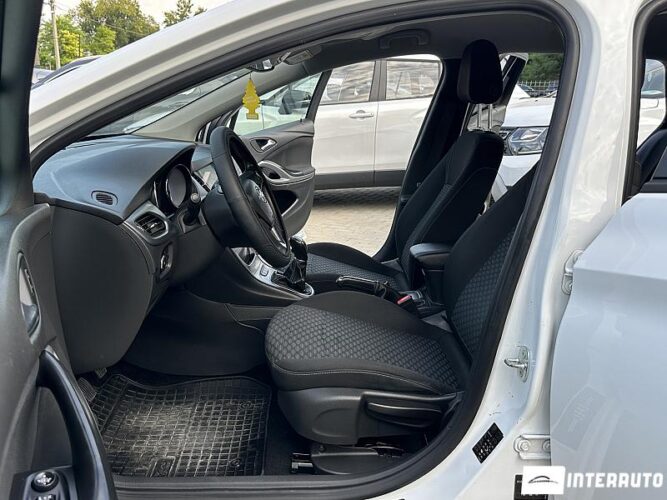 opel Astra 2017