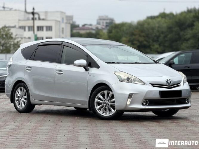 toyota Prius Plus / V 2013