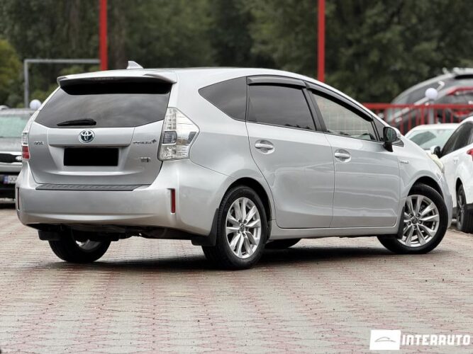 toyota Prius Plus / V 2013