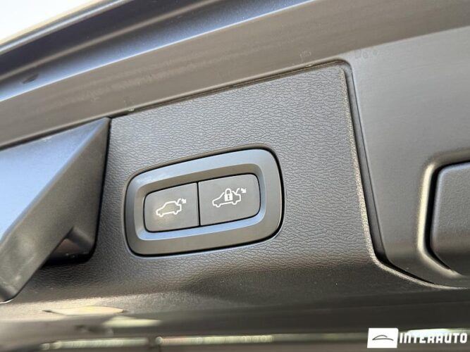 Volvo XC 60 44 volvo XC 60 2018