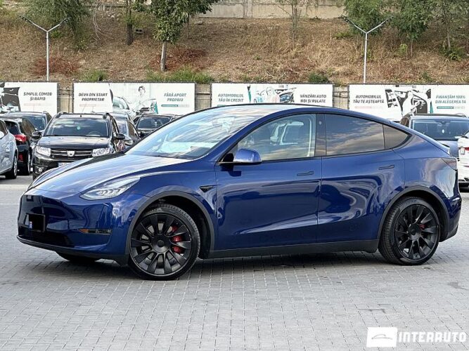 tesla Model Y 2021