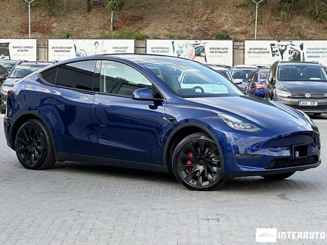 Tesla Model Y 2021 doar la InterAuto