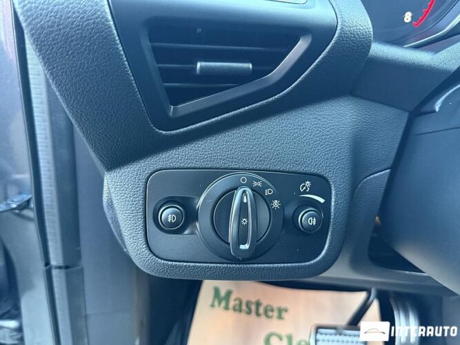 Ford Kuga 2017 doar la InterAuto