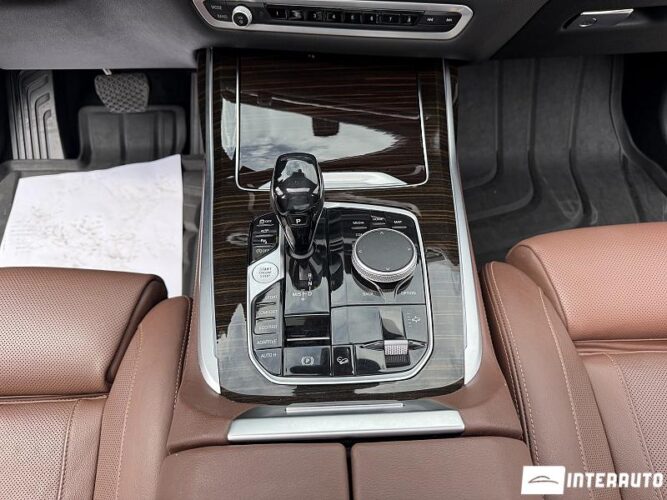 BMW X7 4.0i 47 bmw X7 4.0i 2020