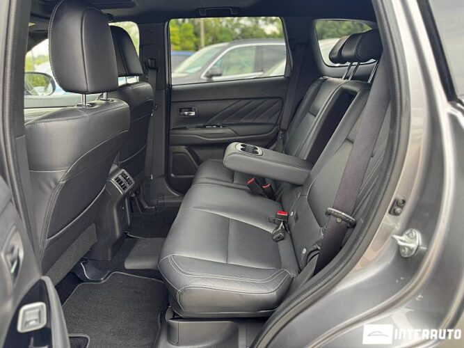 Mitsubishi Outlander 49 mitsubishi Outlander 2018