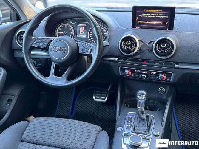 Audi A3 E-tron 38 audi A3 E-tron 2018