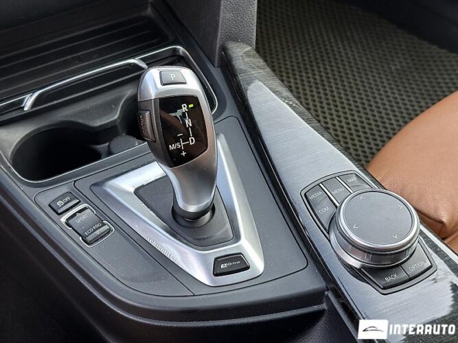 bmw 330E 2018