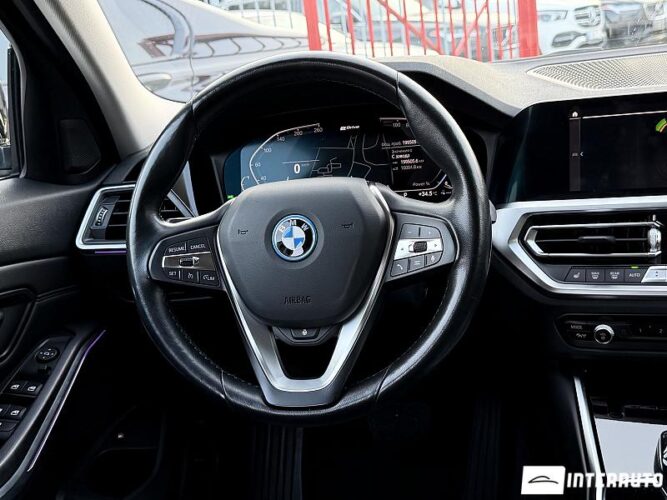 bmw 330E 2022