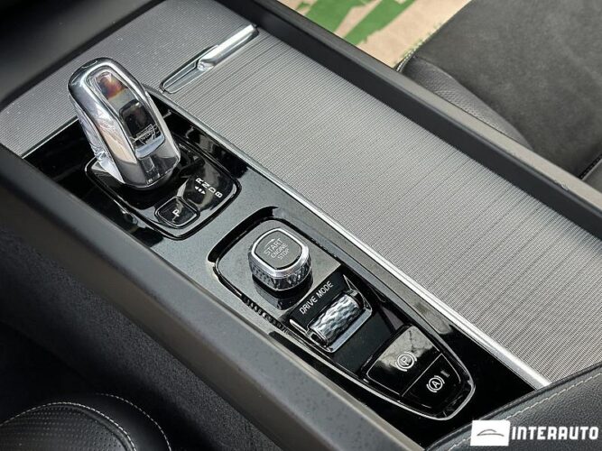 volvo XC 60 2018