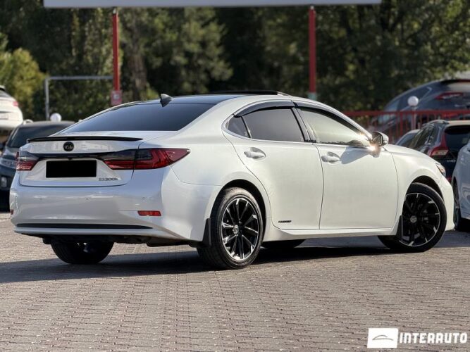 Lexus ES 300h 30 lexus ES 300h 2017
