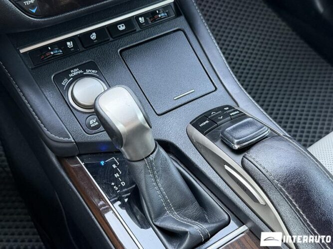 Lexus ES 300h 42 lexus ES 300h 2017