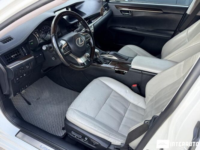 Lexus ES 300h 36 lexus ES 300h 2017