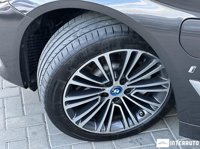 BMW 530e 47 bmw 530e 2019