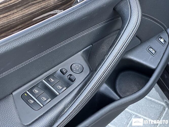 BMW 530e 45 bmw 530e 2019