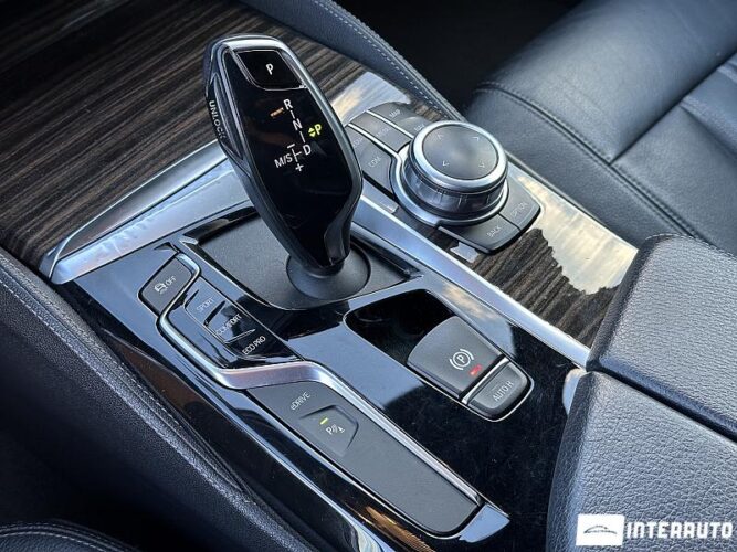 BMW 530e 41 bmw 530e 2019