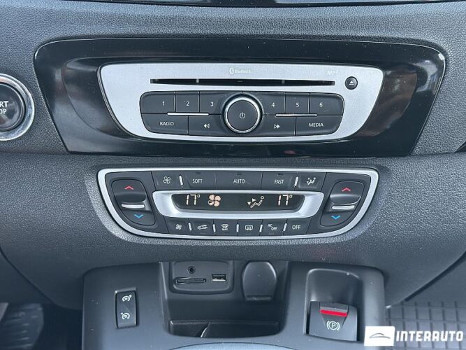 renault Grand Scenic 2015