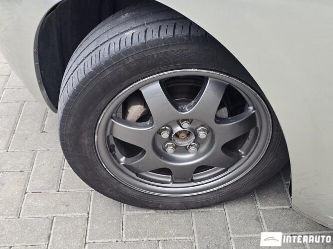 toyota Prius 2004