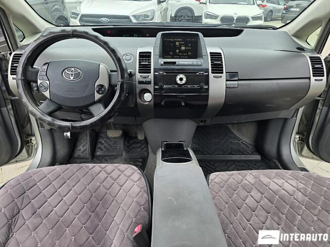 toyota Prius 2004