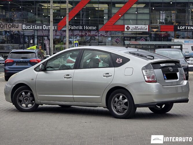 toyota Prius 2004