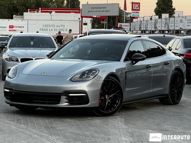 Porsche Panamera 4S 2018 doar la InterAuto