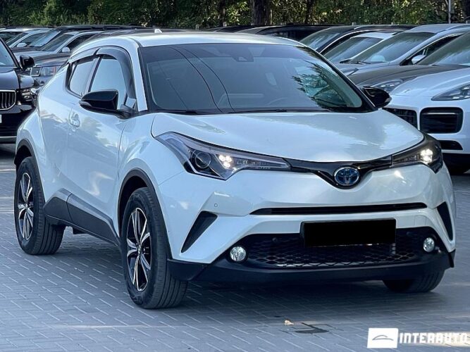 Toyota C-HR 33 toyota C-HR 2017