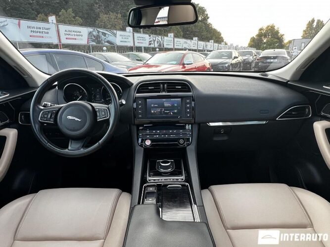 Jaguar F-Pace 42 jaguar F-Pace 2017