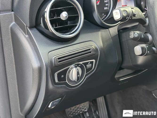 Mercedes GLC 350e 51 mercedes GLC 350e 2019