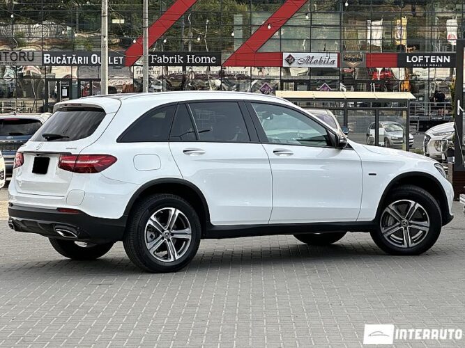 Mercedes GLC 350e 36 mercedes GLC 350e 2019
